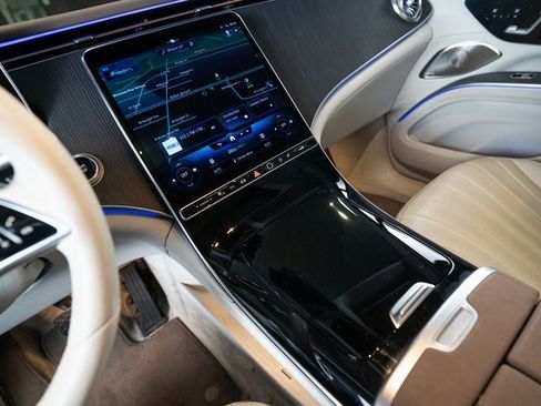 Certified 2023 Mercedes-Benz EQS 450+ SUV image 18