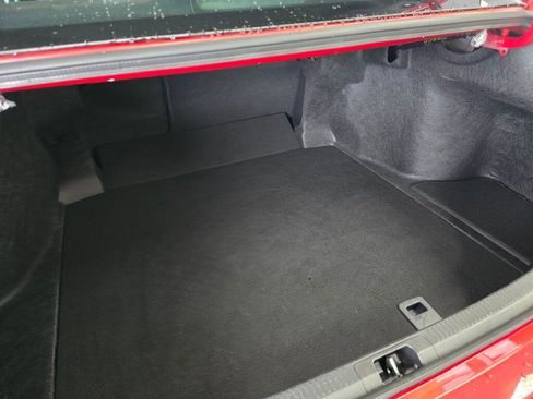 Used 2025 Toyota Camry SE image 16