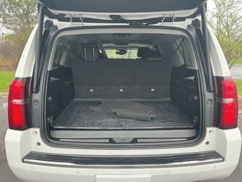 Used 2018 Chevrolet Suburban Premier AWD/4WD image 26