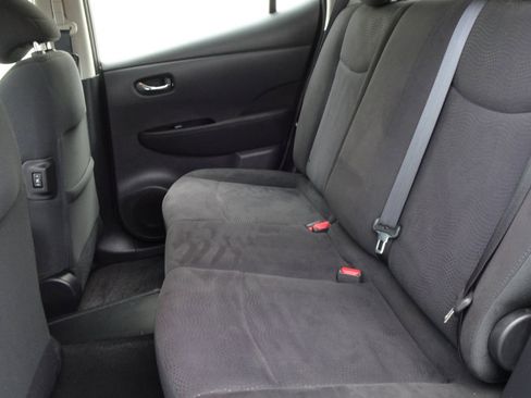 Used 2014 Nissan Leaf SV w/ LED & Quick Charge Package image 11