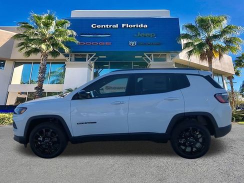 New 2026 Jeep Compass Latitude image 8