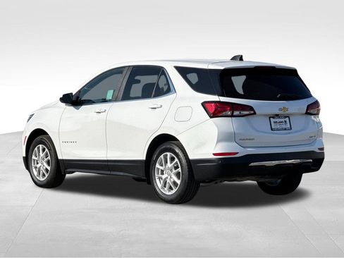 Used 2024 Chevrolet Equinox LT AWD/4WD image 3