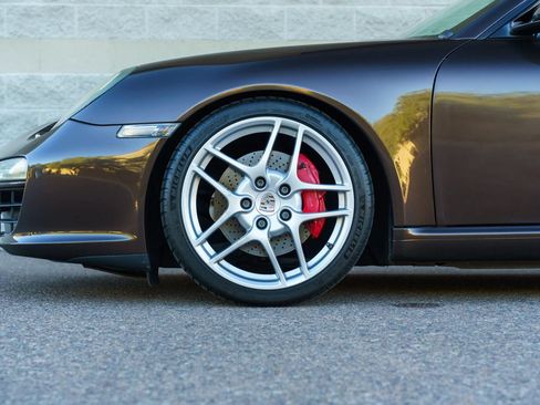 Used 2010 Porsche 911 Carrera S RWD image 6