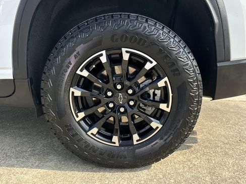 Certified 2024 Chevrolet Traverse Z71 AWD/4WD image 22