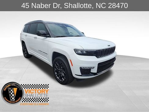 Used 2025 Jeep Grand Cherokee L Summit w/ Obsidian Package AWD/4WD image 1