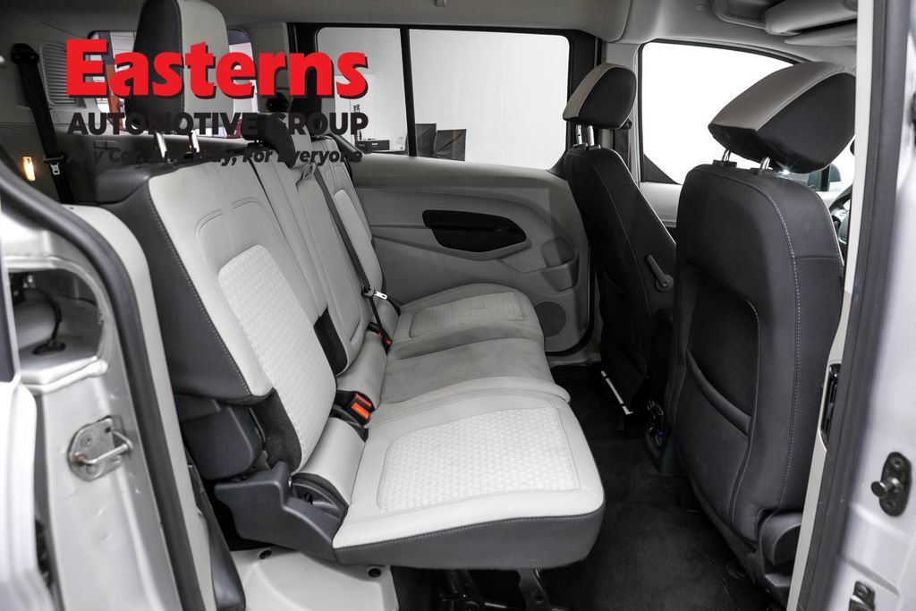 Used 2022 Ford Transit Connect XLT FWD image 23