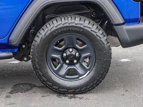 Used 2018 Jeep Wrangler Unlimited Sport image 10