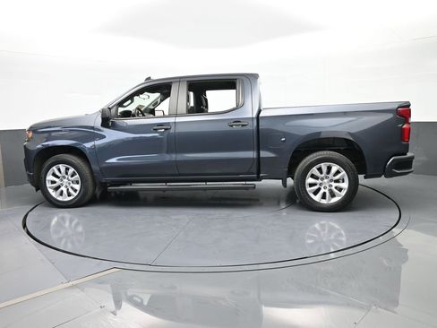 Used 2022 Chevrolet Silverado 1500 Custom image 3