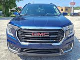 Used 2022 GMC Terrain SLE w/ Driver Convenience Package image 2