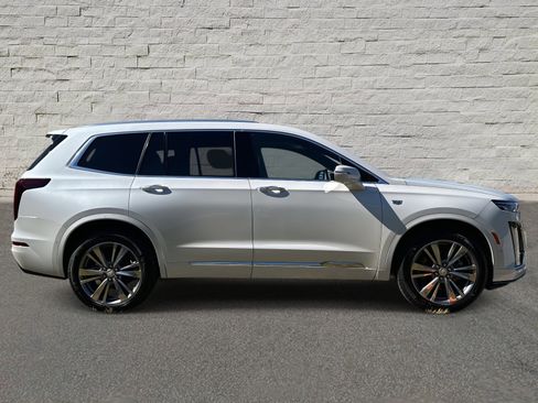New 2025 Cadillac XT6 Premium Luxury w/ Platinum Package FWD image 6