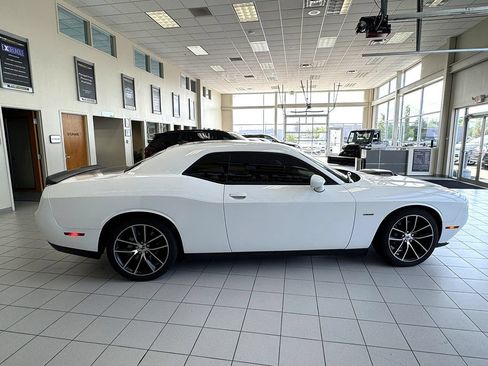 Used 2018 Dodge Challenger R/T Plus RWD image 47