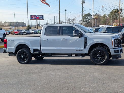 New 2026 Ford F250 Lariat w/ Black Appearance Package image 8