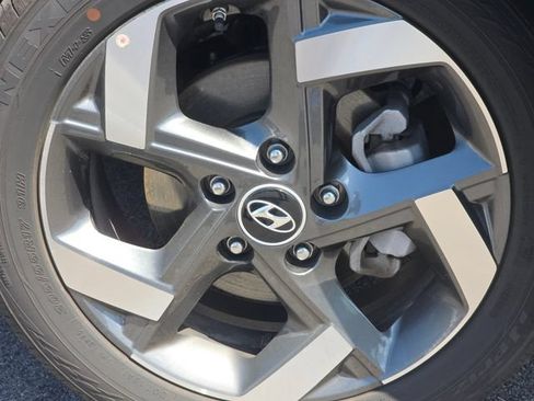 Used 2026 Hyundai Venue SEL FWD image 10