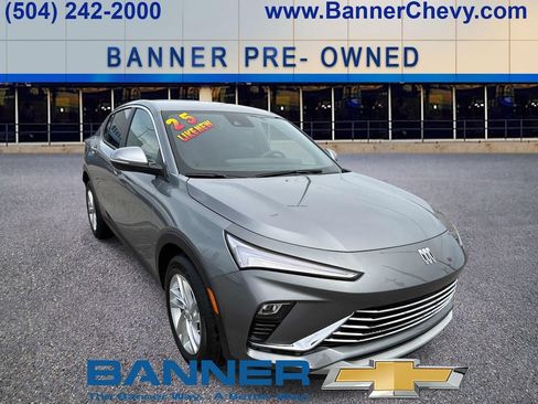 Certified 2025 Buick Envista Preferred FWD image 2