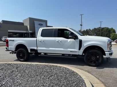 New 2026 Ford F250 Lariat w/ Black Appearance Package