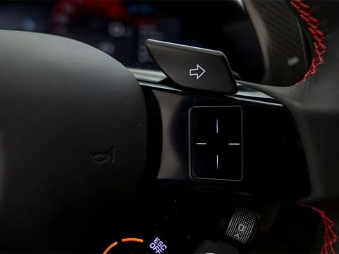 Used 2024 Ferrari Roma image 39