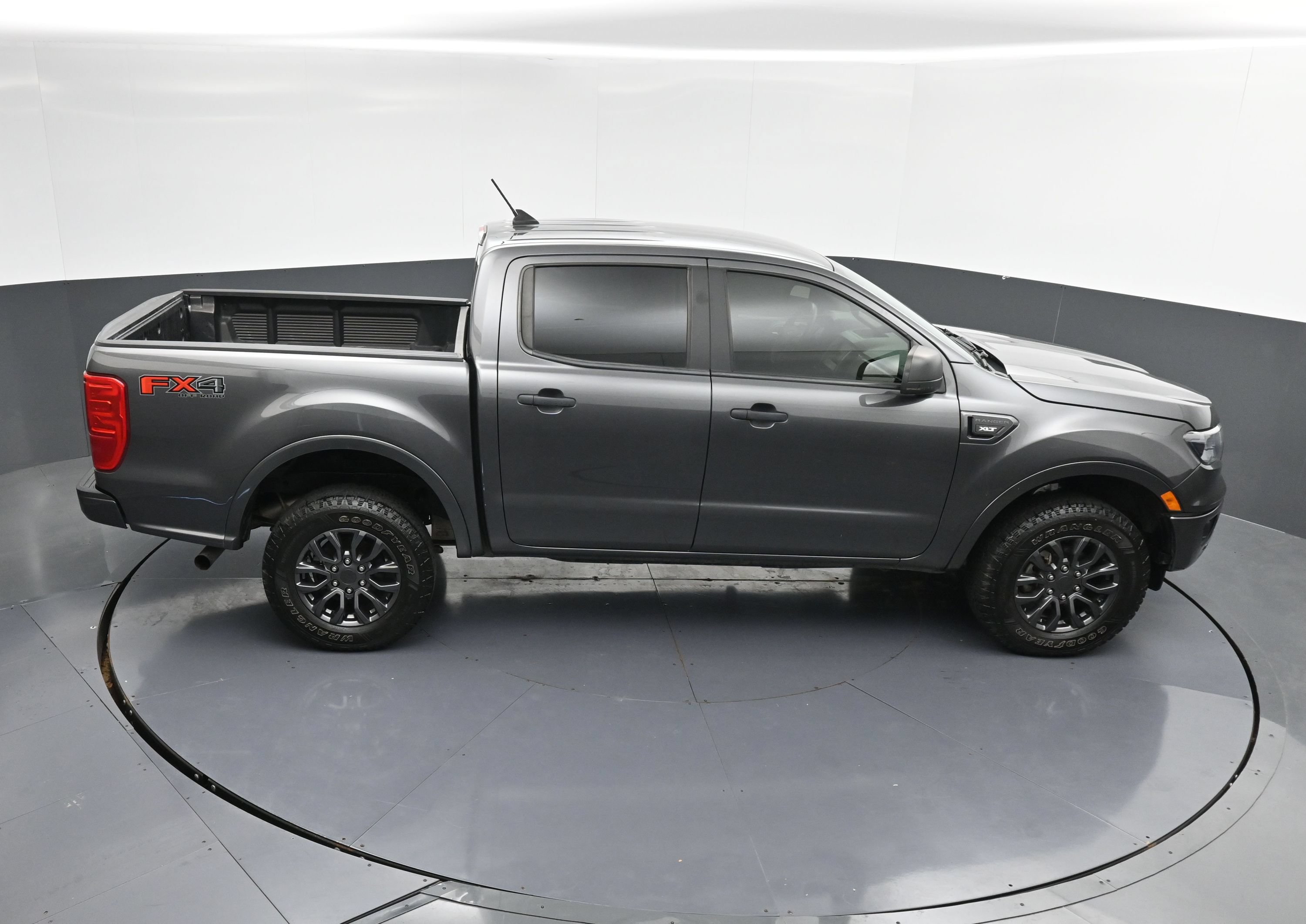 Used 2020 Ford Ranger XLT w/ Equipment Group 302A Luxury AWD/4WD image 39