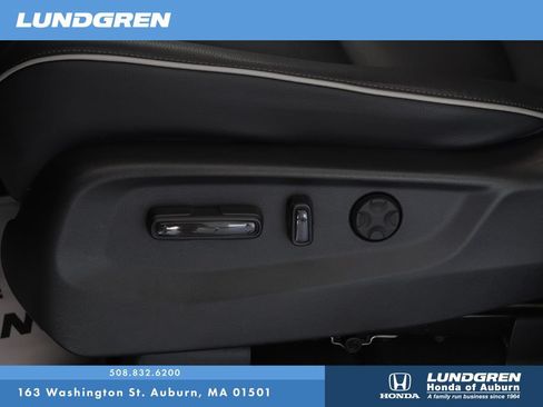 Used 2025 Honda Odyssey Touring image 14
