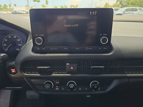 Used 2023 Honda HR-V LX image 17