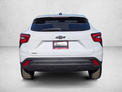 New 2026 Chevrolet Trax LS w/ Driver Confidence Package image 7