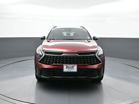 Certified 2025 Kia Sportage X-Line w/ Premium Package AWD/4WD image 2