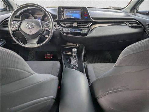 Used 2018 Toyota C-HR XLE image 16