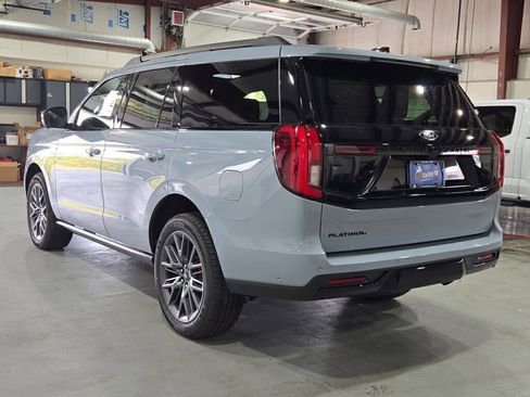 New 2025 Ford Expedition Platinum w/ Stealth Performance Package image 18