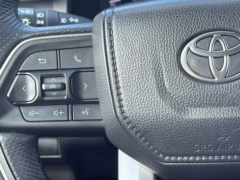 Certified 2025 Toyota Tacoma TRD Sport AWD/4WD image 21
