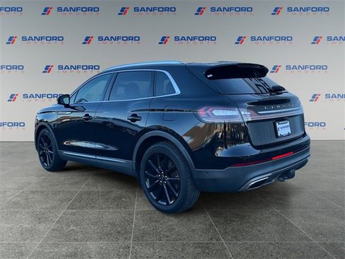 Used 2021 Lincoln Nautilus Reserve w/ Equipment Group 202A image 3