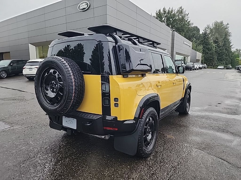 New 2026 Land Rover Defender 110 Trophy Edition AWD/4WD image 5
