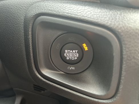 New 2025 Jeep Gladiator Sport image 20