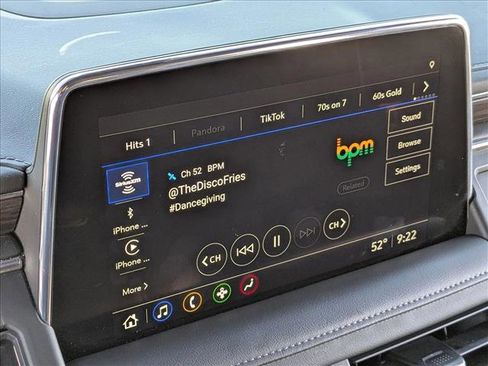 Used 2021 Chevrolet Suburban LT image 13