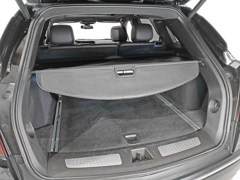 Used 2024 Cadillac XT5 Premium Luxury AWD/4WD image 8