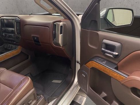 Used 2014 Chevrolet Silverado 1500 High Country w/ High Country Premium Package AWD/4WD image 21