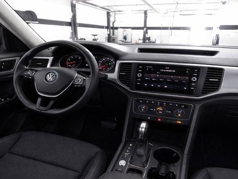 Used 2019 Volkswagen Atlas SE AWD/4WD image 18