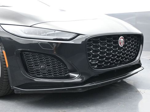 Used 2022 Jaguar F-TYPE Coupe image 31