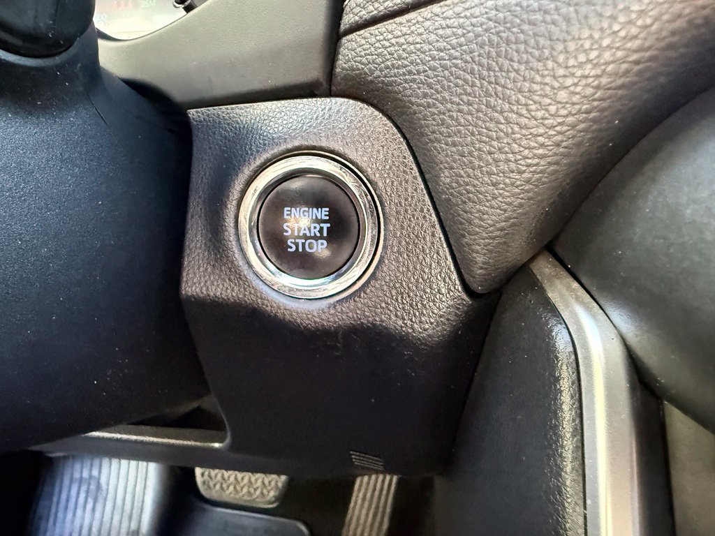 Certified 2019 Toyota RAV4 Limited w/ Advanced Technology Package AWD/4WD image 25