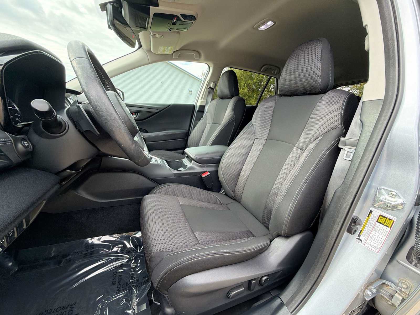 Used 2024 Subaru Outback Premium AWD/4WD image 13