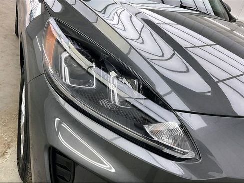 Used 2022 Ford Escape SE AWD/4WD image 25