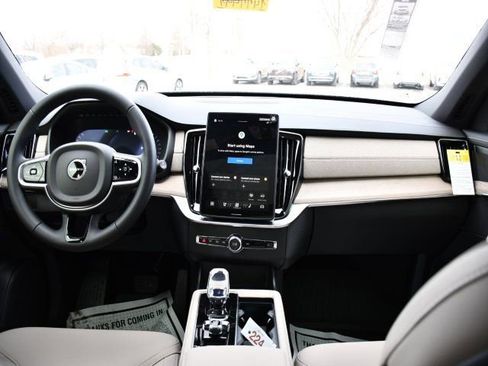 New 2026 Volvo XC90 B6 Plus w/ Protection Package Premier AWD/4WD image 19