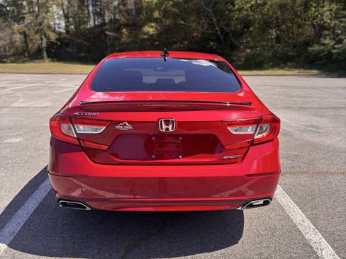 Used 2021 Honda Accord Sport image 6