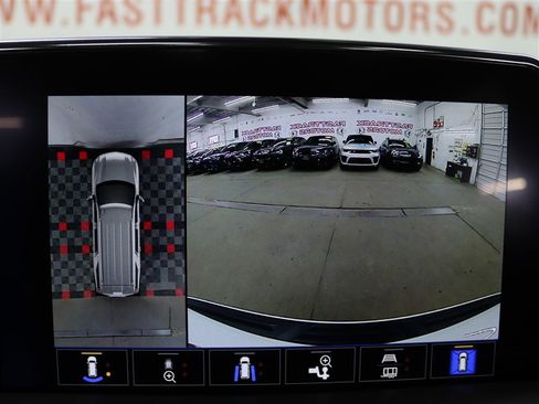 Used 2022 Chevrolet Suburban RST w/ Luxury Package image 27