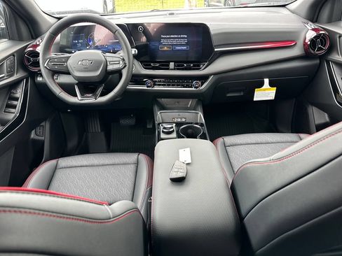 New 2026 Chevrolet Equinox RS w/ Convenience Package III AWD/4WD image 19