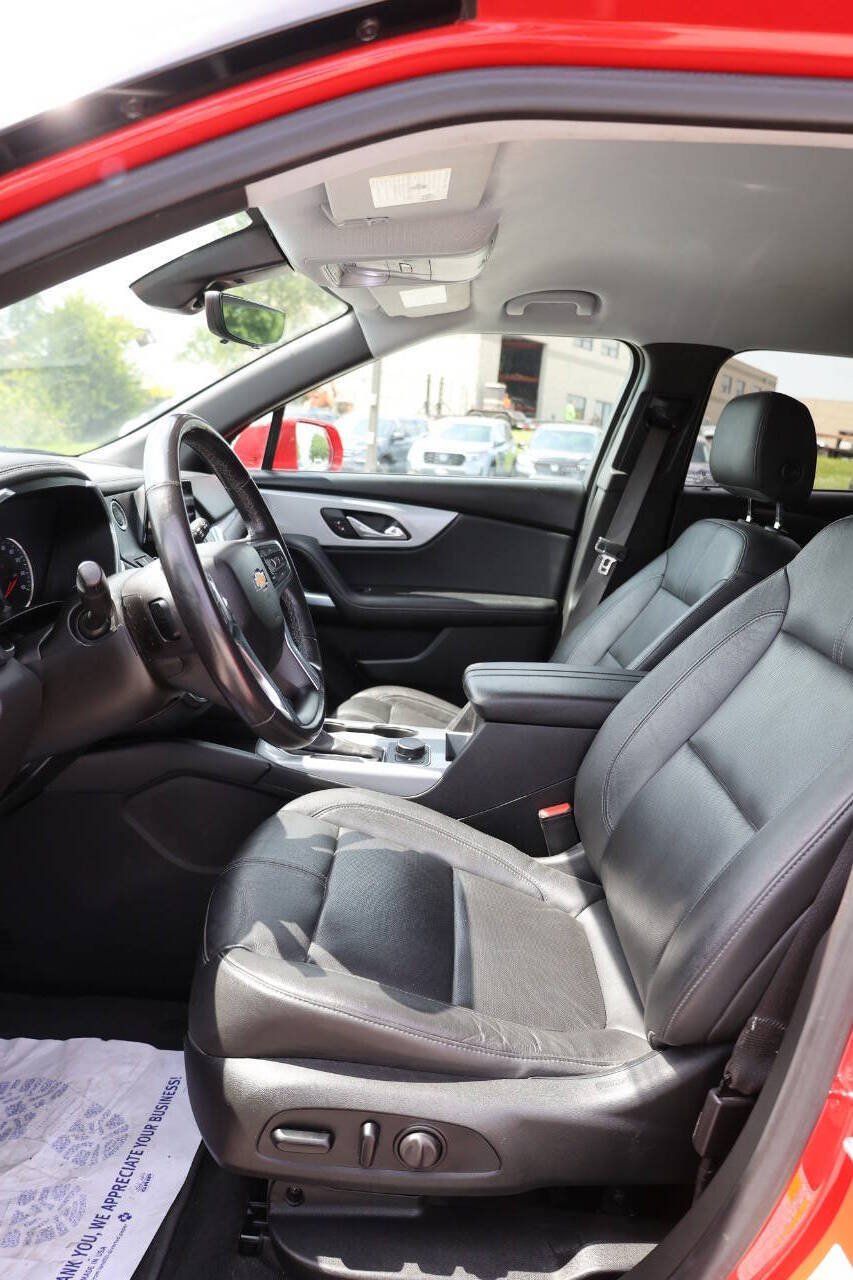 Used 2020 Chevrolet Blazer LT w/ Sound & Technology Package AWD/4WD image 13
