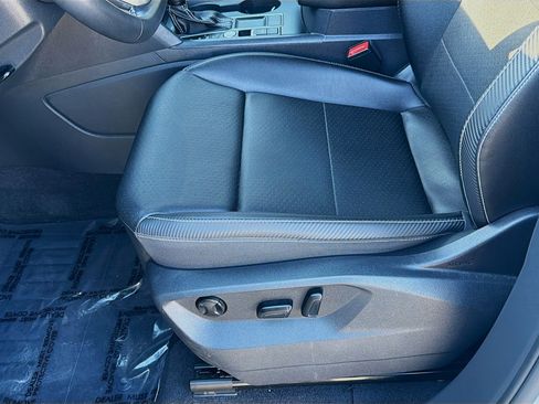 Used 2023 Volkswagen Atlas Cross Sport SE image 17