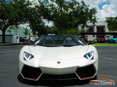 Used 2016 Lamborghini Aventador LP 700-4 image 6