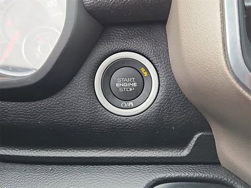 Used 2021 RAM 1500 Laramie image 19