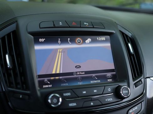 Used 2016 Buick Regal Premium FWD image 14