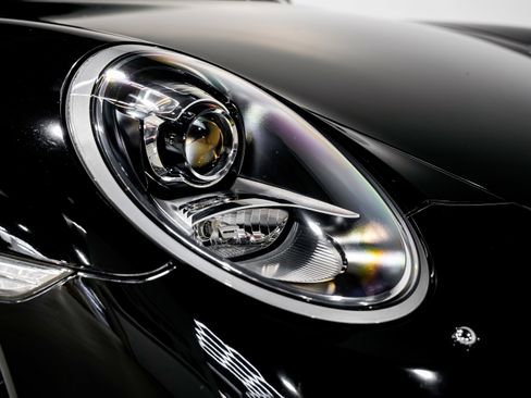 Used 2014 Porsche 911 Carrera 4S image 41