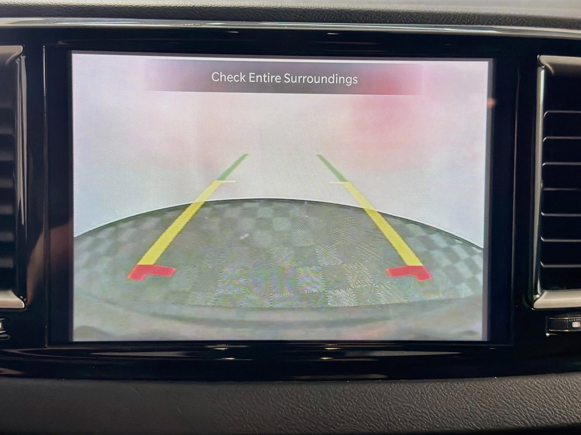 Used 2025 Chrysler Pacifica Select FWD image 23